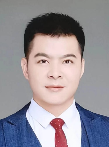 嚴(yán)鑫.png