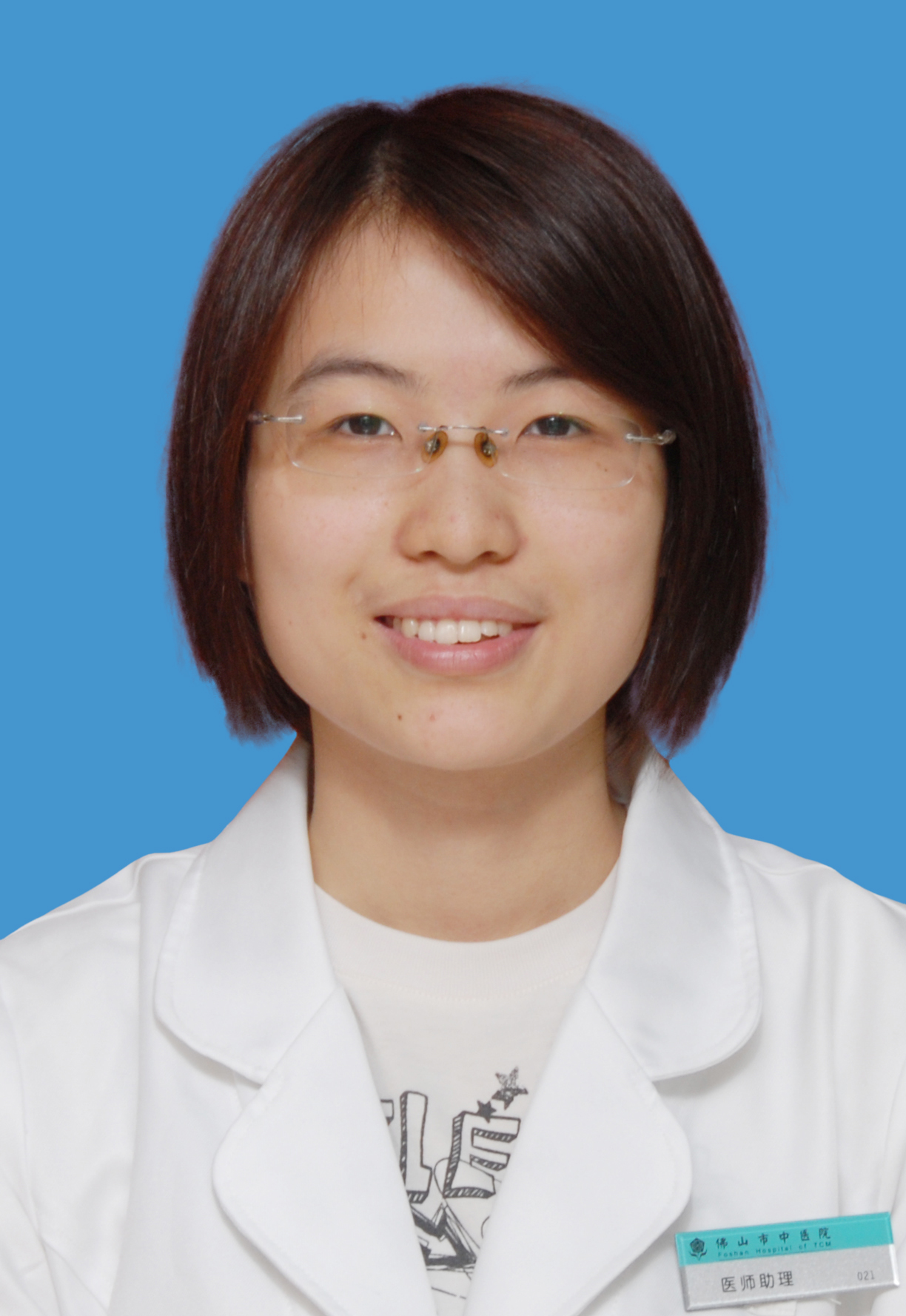 崔瑞瑩（藍）.jpg