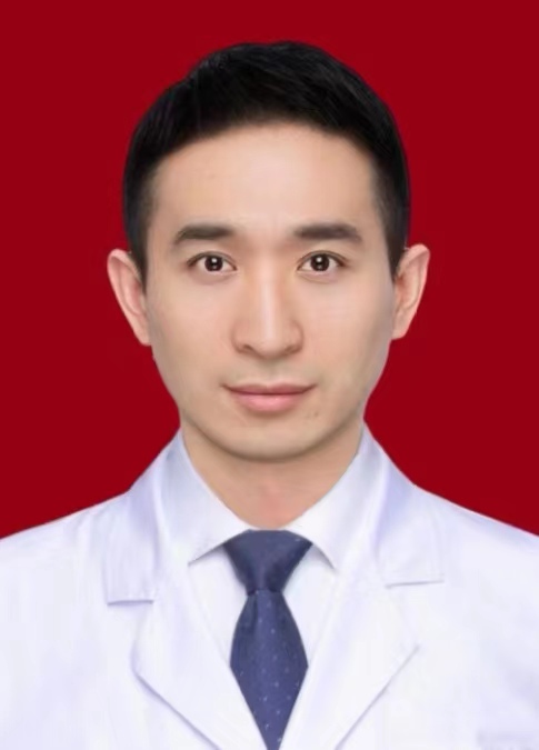 衣利磊.jpg